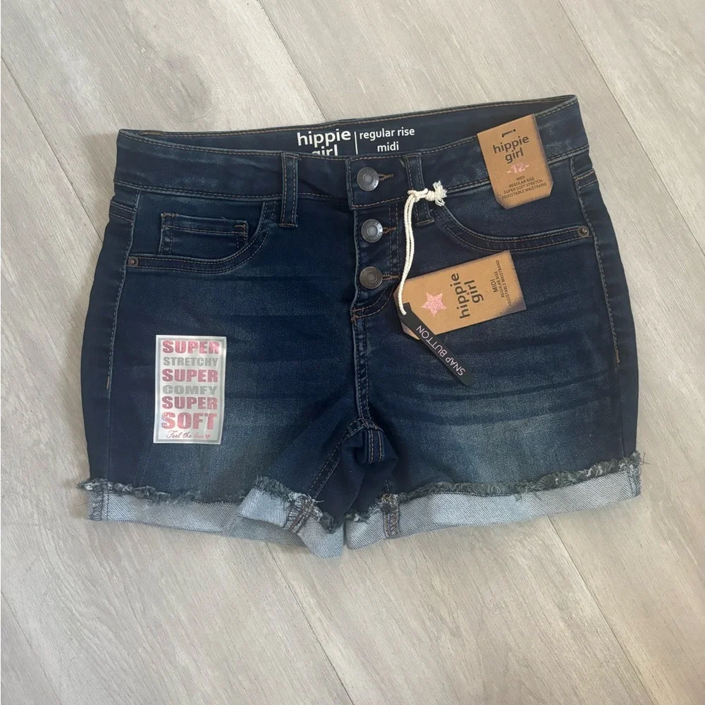 NWT - Hippie Girl Jean Shorts -‎ Size 12